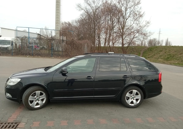 Skoda Octavia cena 24000 przebieg: 260000, rok produkcji 2011 z Jeziorany małe 67